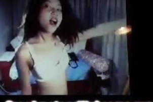 Hot Sexy Asian Teen Teasing On Free Cams