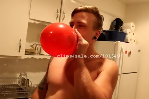 Balloon Fetish - Tom Faulk Balloons Video 1