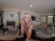 Sexy pornstar MILF Bunny Madison make a house call to one of her high paying fans